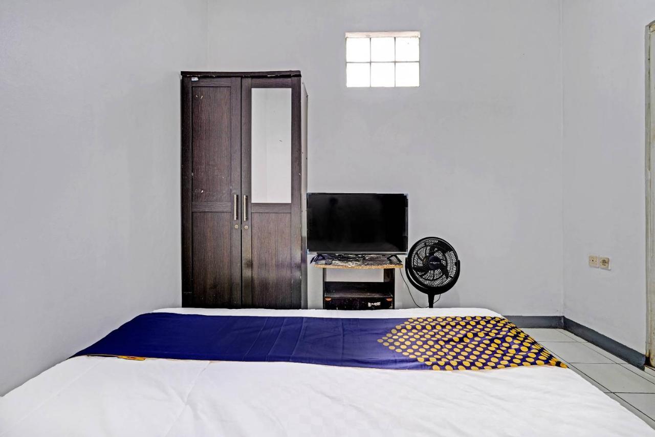 Spot On 91190 Bijaksana Hotel