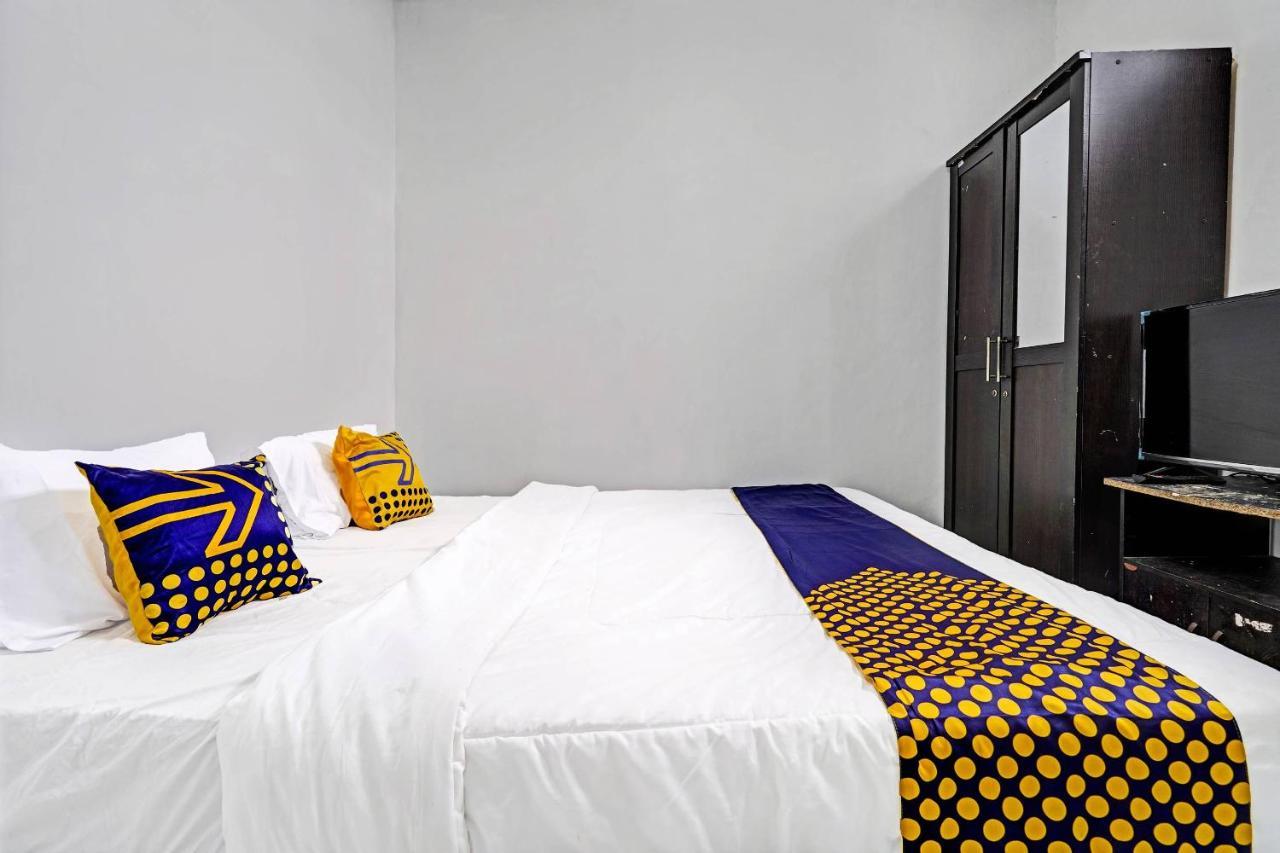 Spot On 91190 Bijaksana Hotel 2*